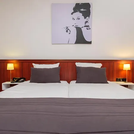 De Schildkamp 호텔 4*