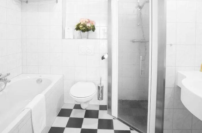 デ スヒルドカンプ ホテル 4*